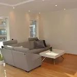 Lägenhet Pp1c-central-spacious, Balcony, Family Withkids, Garage