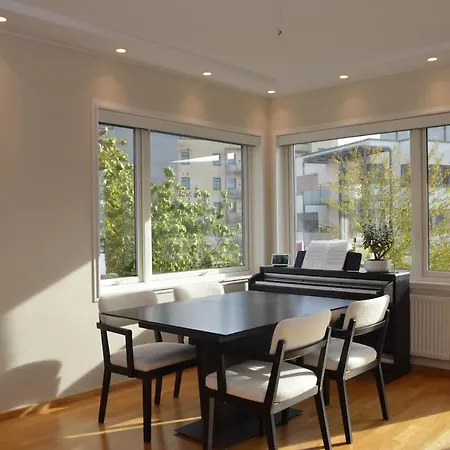 Pp1c-central-spacious, Balcony, Family Withkids, Garage Apartmán
