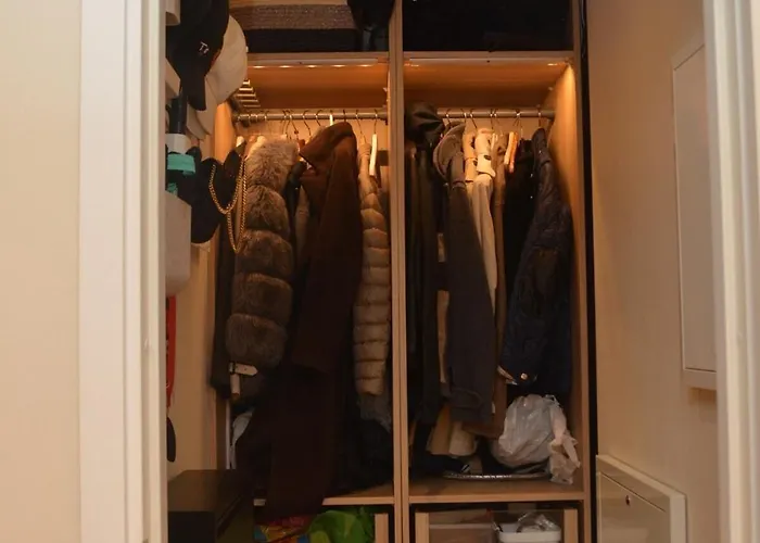 Pp1a-central-spacious,balcony, Family Withkids, Garage 아파트